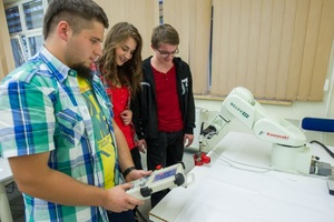 Automatyka i robotyka na tarnowskiej uczelni Automatyka i robotyka na tarnowskiej uczelni