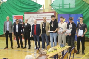 Zwycięzcy szachowego turnieju w Zakliczynie