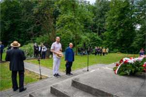 Las Buczyna - uczczenie ofiar Holocaustu