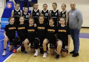 Juniorki (koszykarki) MKS Pałac Młodzieży Tarnów