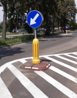 mniejsza liczba wysepek na ul. Piłsudskiego