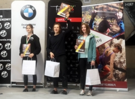 Medalistki Mistrzostw Polski w boulderingu. Pierwsza z prawej Daria Nawój z Sportivy Tarnów