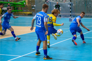 Mecz pierwszej ligi futsalu Unia Tarnów - Gwiazda Ruda Śląska