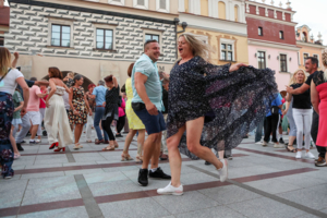 Potańcówka na rynku
