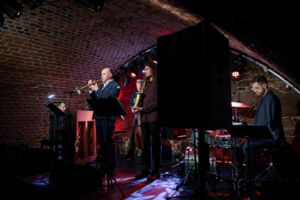 Koncert : New Bone
