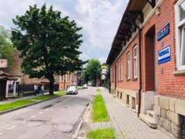 Ulica do sprzątanie we czwartek