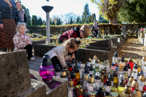 1 listopada na tarnowskich cmentarzach