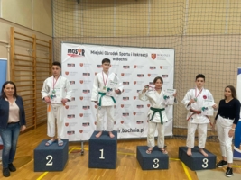 Na najwyższym stopniu podium Bartosz Bogacz z Błękitnych Tarnów