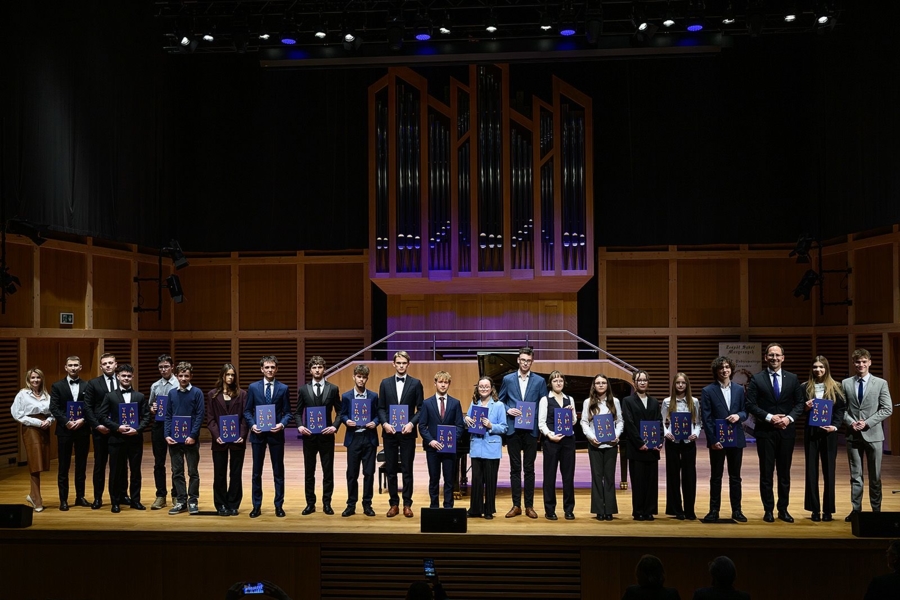 Stypendyści-gala w ZSM