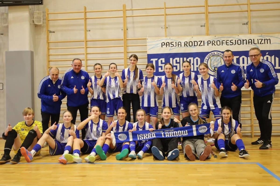 Młode futsalistki TS Iskra Tarnów