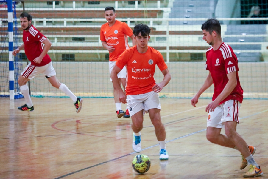 Mecz Tarnowskiej Ligi Futsalu: Sokołów - Petro Arveel