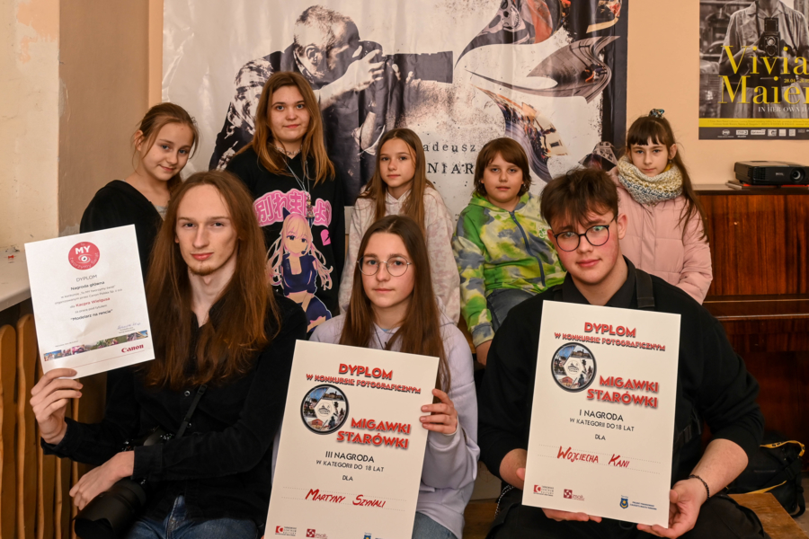 Uczestnicy Pracowni Fotograficznej Pałacu Młodzieży w Tarnowie