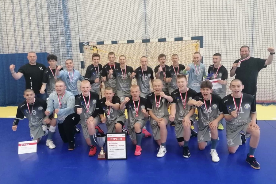 Srebrni medaliści Pucharu Związku Piłki Ręcznej w Polsce, "siódemka" MKS Pałac Młodzieży Tarnów