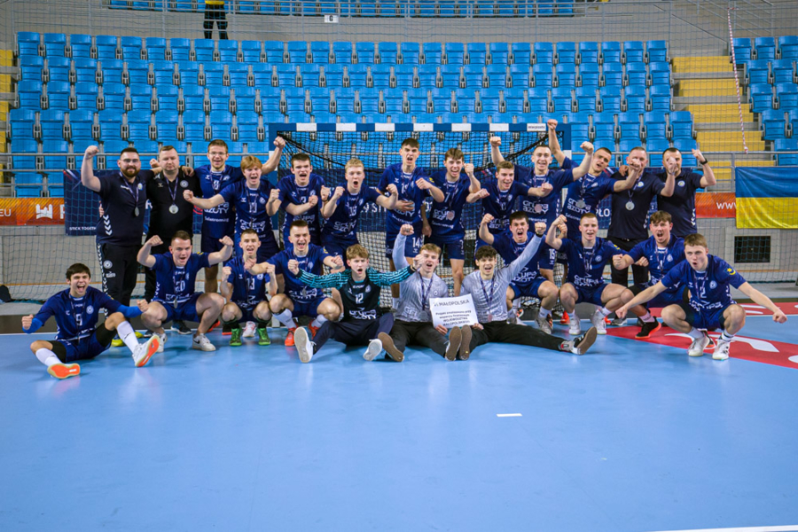 Wicemistrzowie Polski juniorów, zespół MKS Pałac Młodzieży Tarnów
