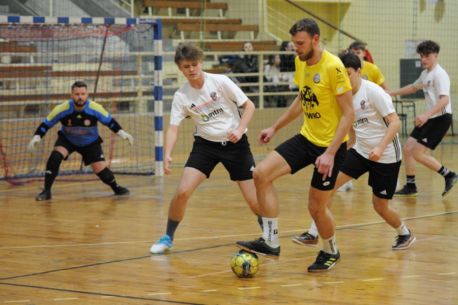 Mecz Tarnowskiej Ligi Futsalu: Metal Gawro Tarnów - Orzeł Lisia Góra