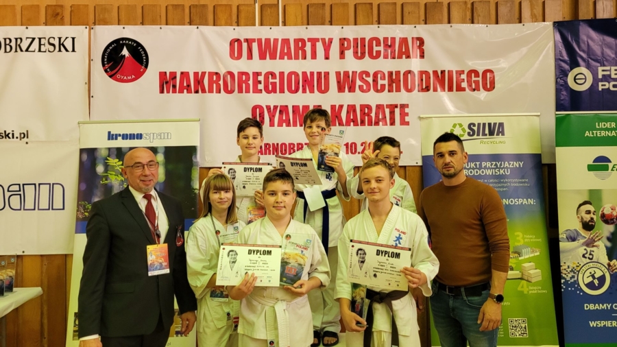 Tarnowscy uczestnicy Otwartego Pucharu Makroregionu Wschodniego w Oyama karate