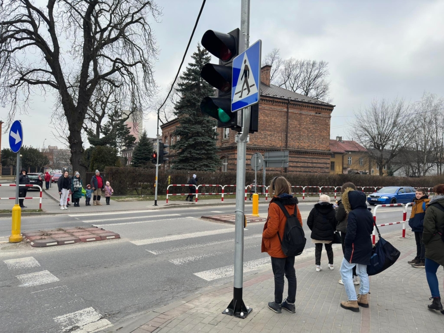 światła